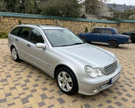 Серый Мерседес Ц-Класс, объемом двигателя 1.8 л и пробегом 250 тыс. км за 4800 $, фото 2 на Automoto.ua