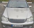 Сірий Мерседес Ц-Клас, об'ємом двигуна 2.15 л та пробігом 344 тис. км за 5650 $, фото 1 на Automoto.ua