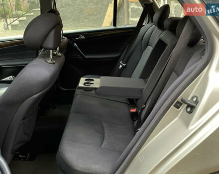 Серый Мерседес Ц-Класс, объемом двигателя 2.15 л и пробегом 470 тыс. км за 4950 $, фото 17 на Automoto.ua