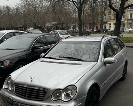 Серый Мерседес Ц-Класс, объемом двигателя 2.7 л и пробегом 300 тыс. км за 5300 $, фото 13 на Automoto.ua