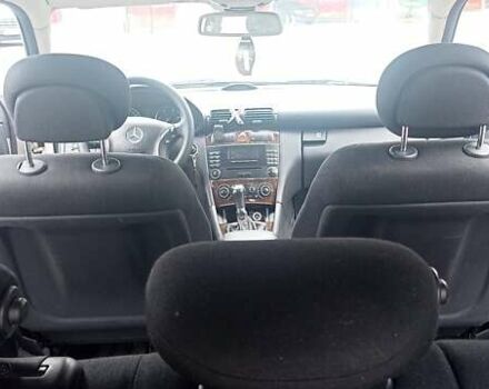 Сірий Мерседес Ц-Клас, об'ємом двигуна 2.15 л та пробігом 344 тис. км за 5650 $, фото 8 на Automoto.ua