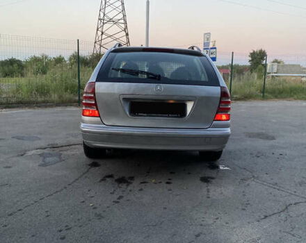 Сірий Мерседес Ц-Клас, об'ємом двигуна 2.2 л та пробігом 398 тис. км за 2350 $, фото 9 на Automoto.ua