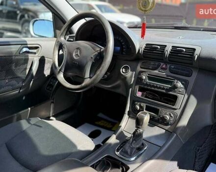 Сірий Мерседес Ц-Клас, об'ємом двигуна 1.8 л та пробігом 337 тис. км за 5500 $, фото 18 на Automoto.ua