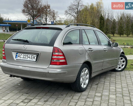 Серый Мерседес Ц-Класс, объемом двигателя 2.15 л и пробегом 470 тыс. км за 4950 $, фото 6 на Automoto.ua