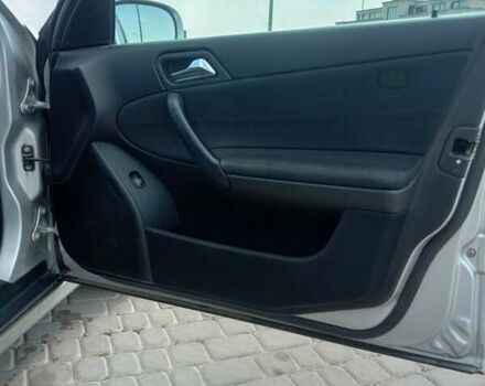 Сірий Мерседес Ц-Клас, об'ємом двигуна 1.8 л та пробігом 250 тис. км за 6300 $, фото 23 на Automoto.ua