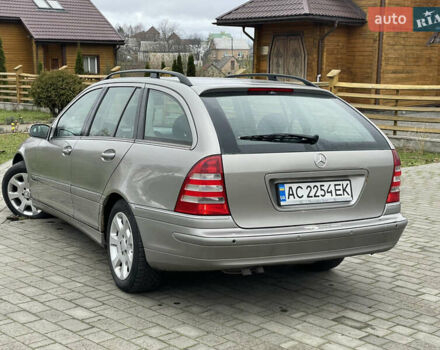 Серый Мерседес Ц-Класс, объемом двигателя 2.15 л и пробегом 470 тыс. км за 4950 $, фото 4 на Automoto.ua