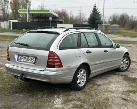 Серый Мерседес Ц-Класс, объемом двигателя 0 л и пробегом 123 тыс. км за 2600 $, фото 2 на Automoto.ua