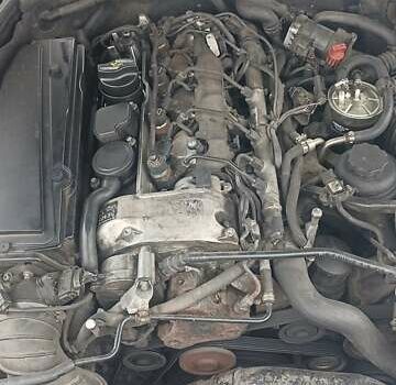 Сірий Мерседес Ц-Клас, об'ємом двигуна 2.15 л та пробігом 344 тис. км за 5650 $, фото 14 на Automoto.ua