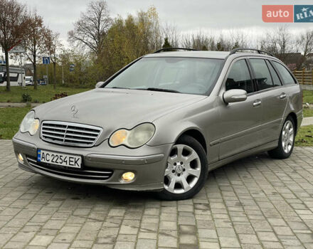 Серый Мерседес Ц-Класс, объемом двигателя 2.15 л и пробегом 470 тыс. км за 4950 $, фото 2 на Automoto.ua