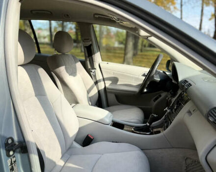 Сірий Мерседес Ц-Клас, об'ємом двигуна 2.15 л та пробігом 315 тис. км за 6100 $, фото 22 на Automoto.ua