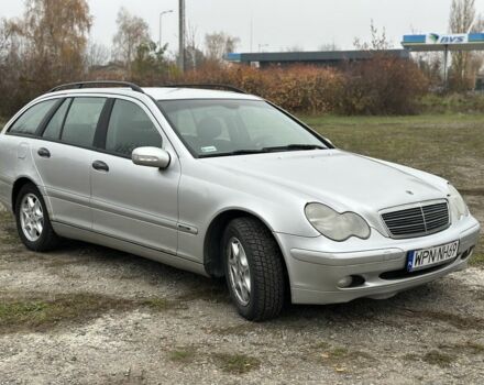 Серый Мерседес Ц-Класс, объемом двигателя 0 л и пробегом 123 тыс. км за 2600 $, фото 3 на Automoto.ua