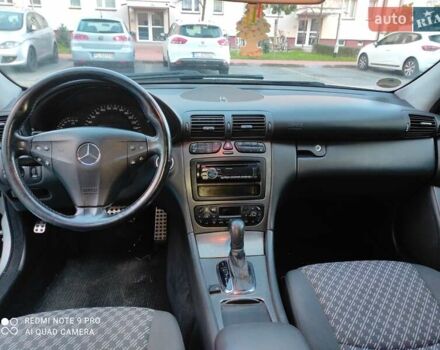 Серый Мерседес Ц-Класс, объемом двигателя 1.8 л и пробегом 185 тыс. км за 5500 $, фото 5 на Automoto.ua