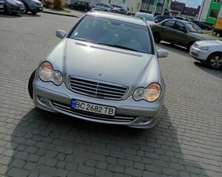 Сірий Мерседес Ц-Клас, об'ємом двигуна 1.8 л та пробігом 250 тис. км за 6300 $, фото 7 на Automoto.ua