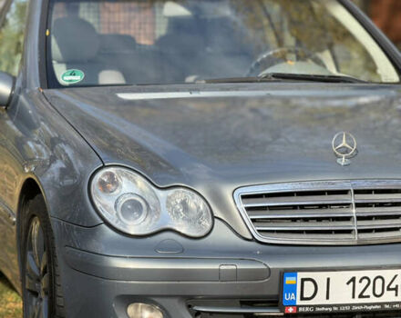 Сірий Мерседес Ц-Клас, об'ємом двигуна 2.15 л та пробігом 315 тис. км за 6100 $, фото 6 на Automoto.ua