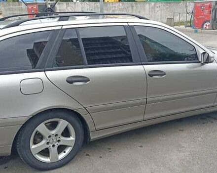 Сірий Мерседес Ц-Клас, об'ємом двигуна 2.15 л та пробігом 344 тис. км за 5650 $, фото 4 на Automoto.ua