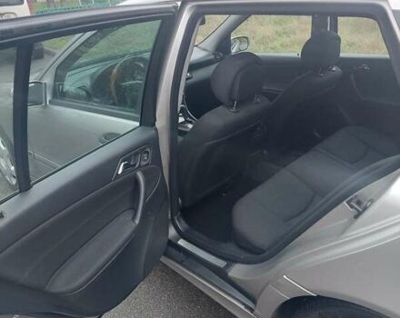 Сірий Мерседес Ц-Клас, об'ємом двигуна 2.2 л та пробігом 400 тис. км за 5400 $, фото 10 на Automoto.ua