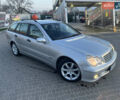 Мерседес Ц-Класс 2005 в Кропивницком (Кировограде) на Automoto.ua Серый Мерседес Ц-Класс, объемом двигателя 1.8 л и пробегом 300 тыс. км за 7000 $, фото 1 на Automoto.ua
