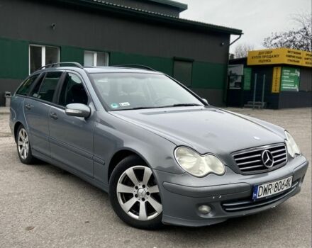 Серый Мерседес Ц-Класс, объемом двигателя 0 л и пробегом 450 тыс. км за 3000 $, фото 3 на Automoto.ua