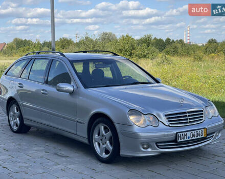 Сірий Мерседес Ц-Клас, об'ємом двигуна 2.2 л та пробігом 210 тис. км за 6150 $, фото 5 на Automoto.ua