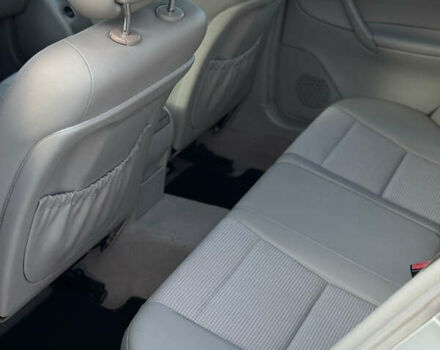 Сірий Мерседес Ц-Клас, об'ємом двигуна 1.8 л та пробігом 246 тис. км за 6700 $, фото 10 на Automoto.ua