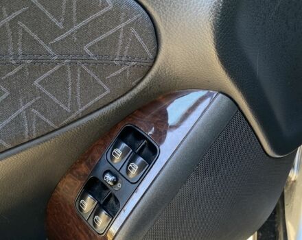 Серый Мерседес Ц-Класс, объемом двигателя 2.2 л и пробегом 300 тыс. км за 2600 $, фото 5 на Automoto.ua