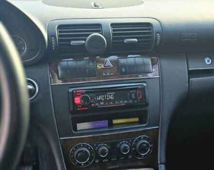 Серый Мерседес Ц-Класс, объемом двигателя 2.15 л и пробегом 310 тыс. км за 5000 $, фото 28 на Automoto.ua