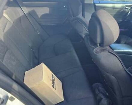 Серый Мерседес Ц-Класс, объемом двигателя 2.15 л и пробегом 310 тыс. км за 5000 $, фото 18 на Automoto.ua