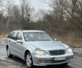 Сірий Мерседес Ц-Клас, об'ємом двигуна 2.2 л та пробігом 320 тис. км за 3299 $, фото 1 на Automoto.ua