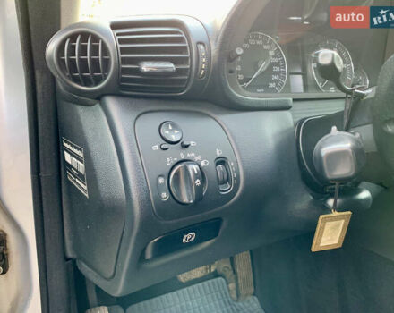 Сірий Мерседес Ц-Клас, об'ємом двигуна 2.2 л та пробігом 258 тис. км за 4600 $, фото 10 на Automoto.ua