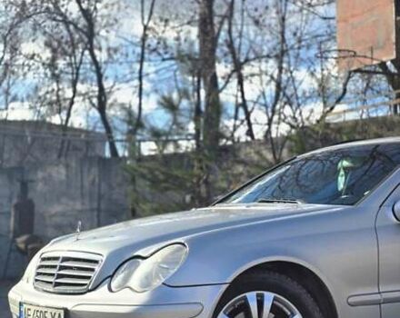 Серый Мерседес Ц-Класс, объемом двигателя 2.15 л и пробегом 310 тыс. км за 5000 $, фото 1 на Automoto.ua