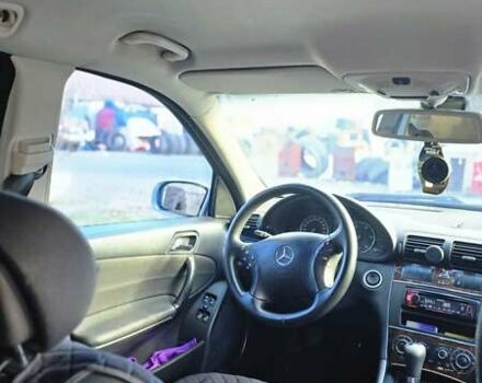 Серый Мерседес Ц-Класс, объемом двигателя 2.15 л и пробегом 310 тыс. км за 5000 $, фото 19 на Automoto.ua