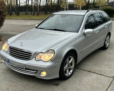 Серый Мерседес Ц-Класс, объемом двигателя 2.2 л и пробегом 280 тыс. км за 3600 $, фото 1 на Automoto.ua