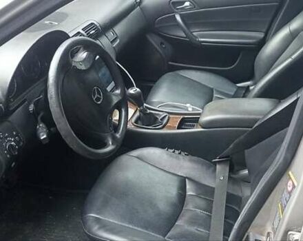 Серый Мерседес Ц-Класс, объемом двигателя 0 л и пробегом 400 тыс. км за 3000 $, фото 1 на Automoto.ua