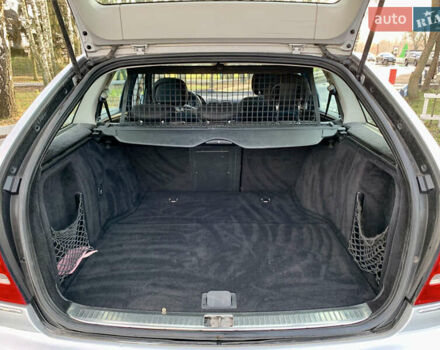 Сірий Мерседес Ц-Клас, об'ємом двигуна 2.2 л та пробігом 258 тис. км за 4600 $, фото 11 на Automoto.ua