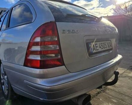 Серый Мерседес Ц-Класс, объемом двигателя 2.15 л и пробегом 310 тыс. км за 5000 $, фото 5 на Automoto.ua