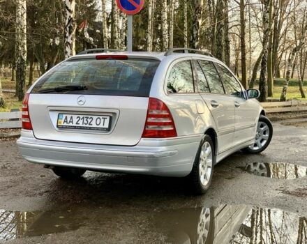 Серый Мерседес Ц-Класс, объемом двигателя 2.1 л и пробегом 258 тыс. км за 4600 $, фото 2 на Automoto.ua