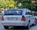 Сірий Мерседес Ц-Клас, об'ємом двигуна 2.15 л та пробігом 236 тис. км за 6400 $, фото 46 на Automoto.ua