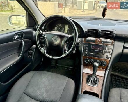 Сірий Мерседес Ц-Клас, об'ємом двигуна 2.1 л та пробігом 236 тис. км за 6400 $, фото 64 на Automoto.ua