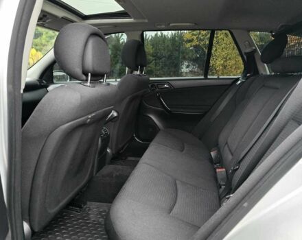 Сірий Мерседес Ц-Клас, об'ємом двигуна 2.2 л та пробігом 304 тис. км за 6999 $, фото 16 на Automoto.ua