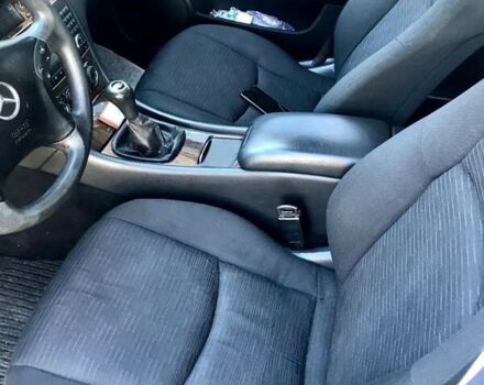 Серый Мерседес Ц-Класс, объемом двигателя 2.2 л и пробегом 250 тыс. км за 6500 $, фото 8 на Automoto.ua