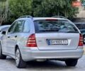 Сірий Мерседес Ц-Клас, об'ємом двигуна 2.15 л та пробігом 236 тис. км за 6400 $, фото 11 на Automoto.ua