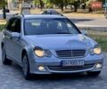 Сірий Мерседес Ц-Клас, об'ємом двигуна 2.15 л та пробігом 236 тис. км за 6400 $, фото 3 на Automoto.ua
