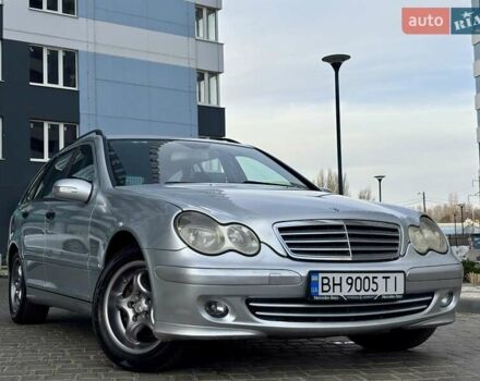 Сірий Мерседес Ц-Клас, об'ємом двигуна 2.1 л та пробігом 236 тис. км за 6400 $, фото 21 на Automoto.ua