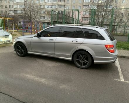 Серый Мерседес Ц-Класс, объемом двигателя 2.1 л и пробегом 294 тыс. км за 9100 $, фото 2 на Automoto.ua