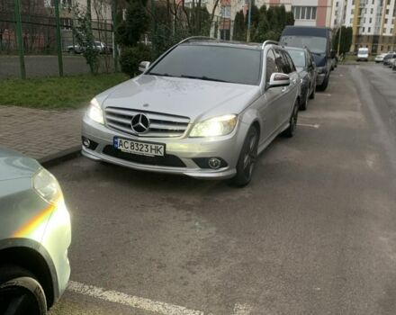 Серый Мерседес Ц-Класс, объемом двигателя 2.1 л и пробегом 294 тыс. км за 9100 $, фото 4 на Automoto.ua