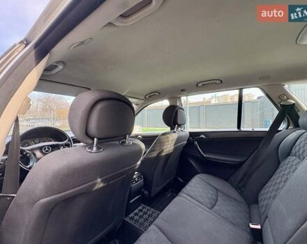 Сірий Мерседес Ц-Клас, об'ємом двигуна 2.1 л та пробігом 236 тис. км за 6400 $, фото 58 на Automoto.ua