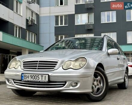 Сірий Мерседес Ц-Клас, об'ємом двигуна 2.1 л та пробігом 236 тис. км за 6400 $, фото 8 на Automoto.ua