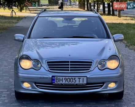 Сірий Мерседес Ц-Клас, об'ємом двигуна 2.15 л та пробігом 236 тис. км за 6400 $, фото 1 на Automoto.ua