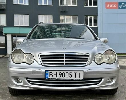Сірий Мерседес Ц-Клас, об'ємом двигуна 2.1 л та пробігом 236 тис. км за 6400 $, фото 1 на Automoto.ua