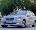 Сірий Мерседес Ц-Клас, об'ємом двигуна 2.15 л та пробігом 236 тис. км за 6400 $, фото 44 на Automoto.ua